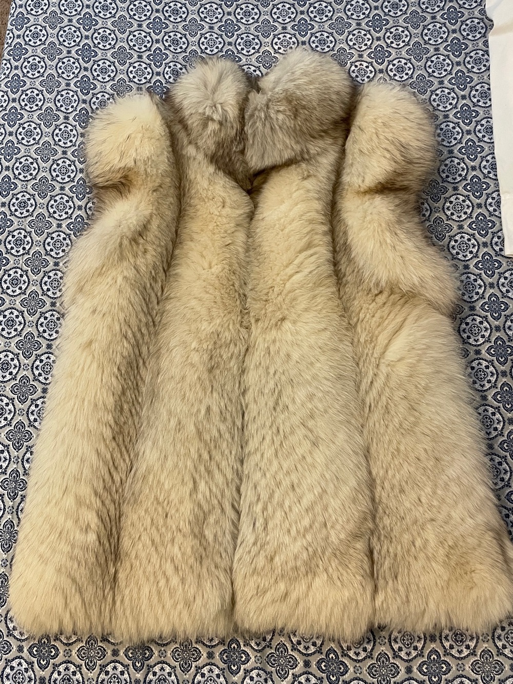 Hong Kong Fur Company Luxurious Natural Blue Fox Fur Vest - Cream Taupe Mob Wife
